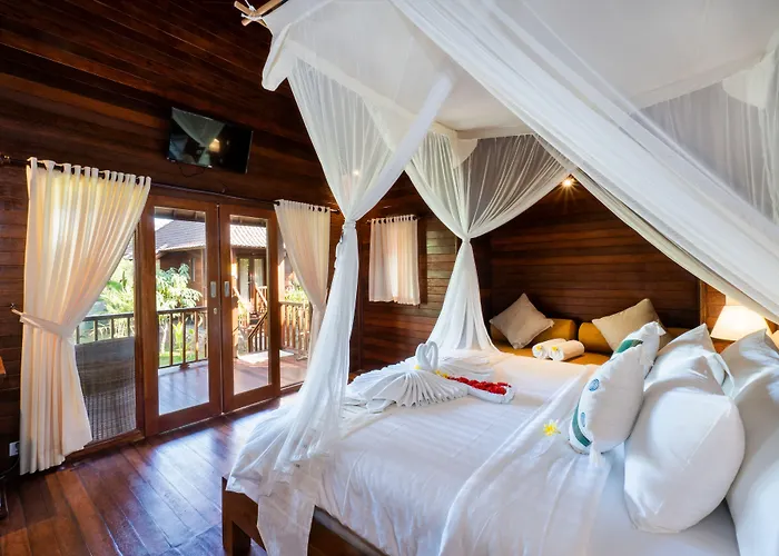 Royal Retreat Villa's Отель типа "постель и завтрак" 3*