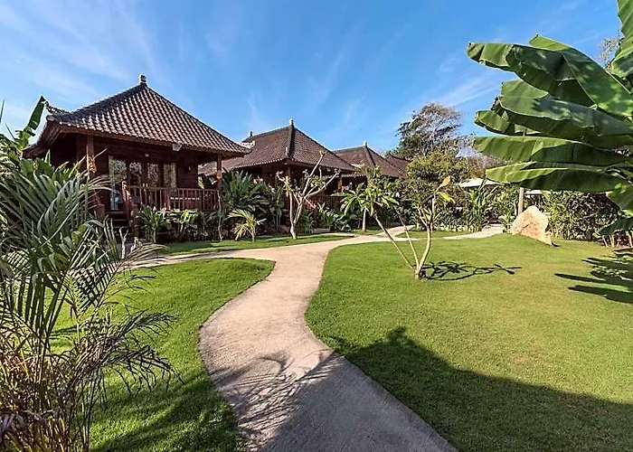 Royal Retreat Villa's