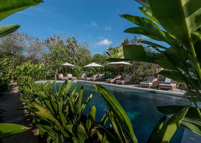 Royal Retreat Villa's
